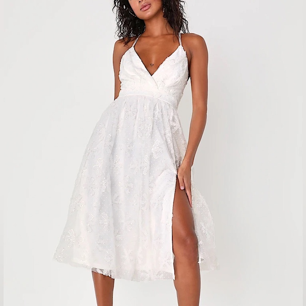 NEW LULUS SIZE SMALL WHITE FLORAL WEDDING MIDI DRESS SEQUIN TULLE BABYSHOWER $98